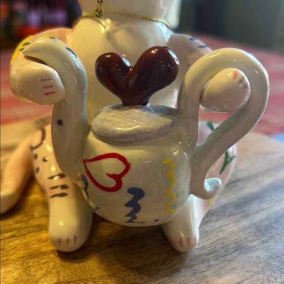 WhimsiClay by Amy Lacombe 2003 Miss Vivian Cat Figurine NWT Valentineβs Day Tea - Picture 5 of 16